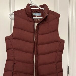 Women's Quilted Puffer Vest - Maroon